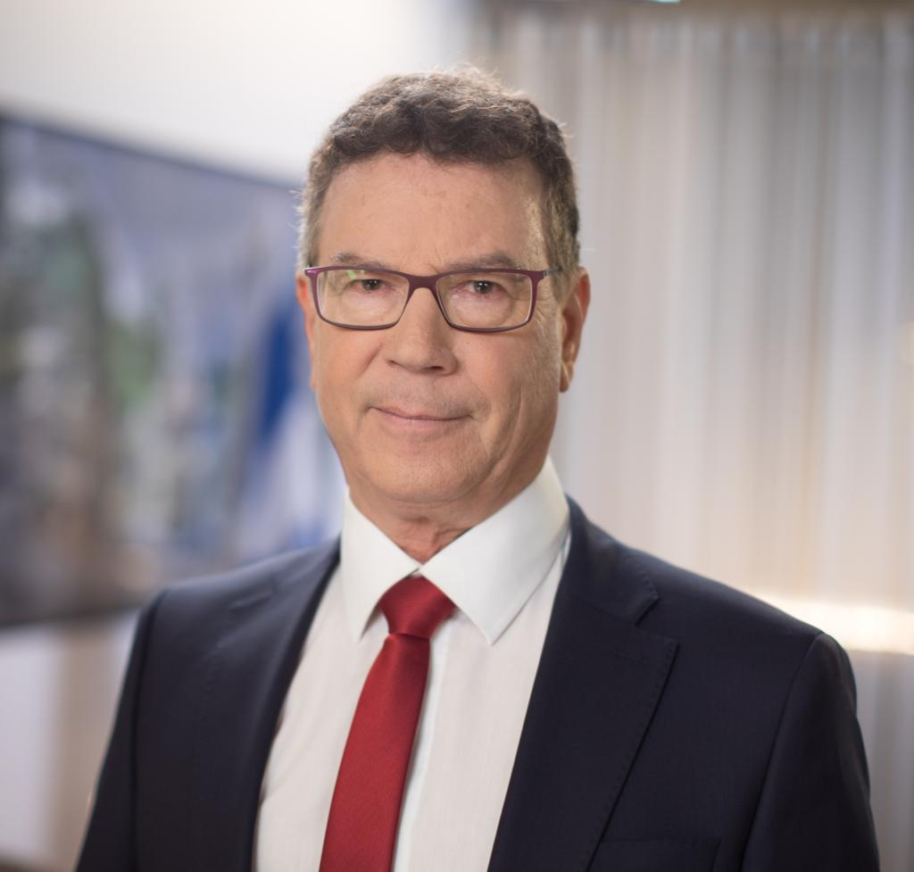  <br> 2019, 